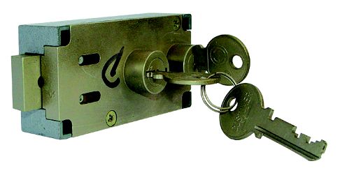 �������i